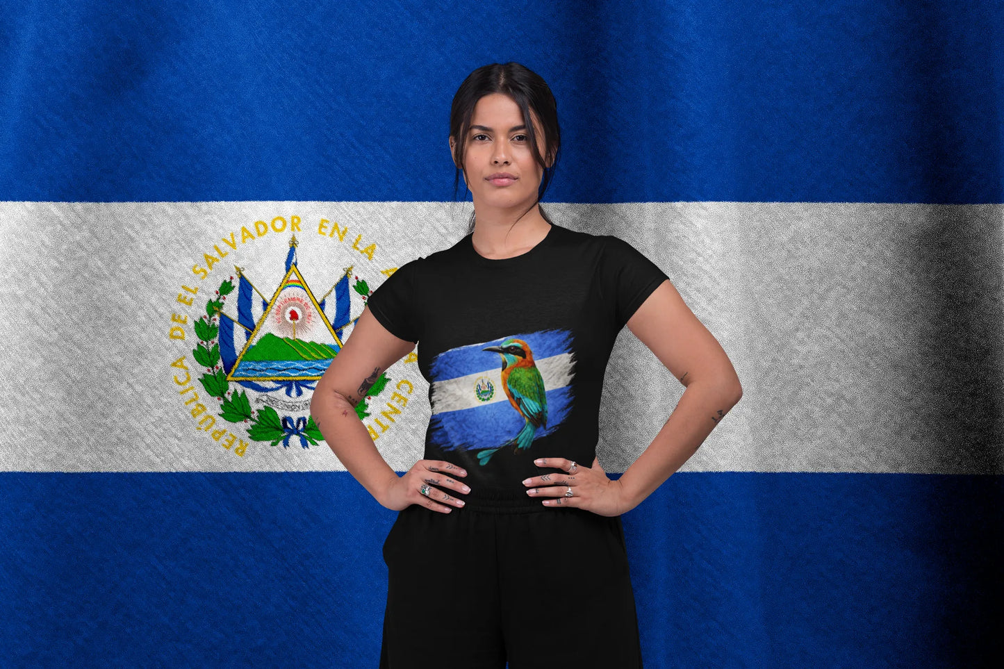 El Salvador Flag and Torogoz Bird Art T-shirt